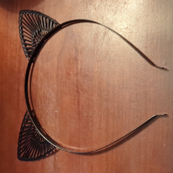 Cat Lady box bundle of Metal Cat Ears and hair clip - Picture 5 of 6